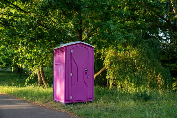 Porta potty delivery and setup in Moody, AL
